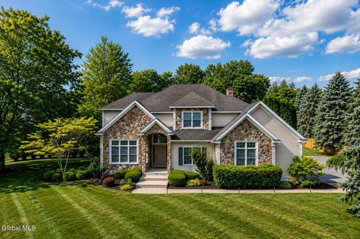 9 Long Creek Drive, Ballston, NY