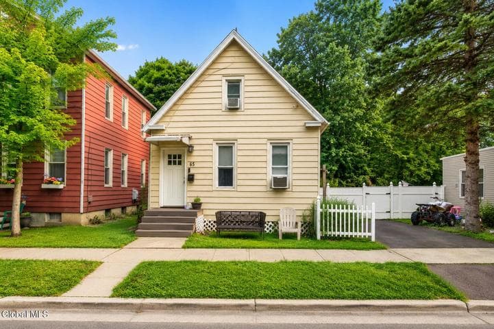 65 2nd Avenue, Rensselaer, NY
