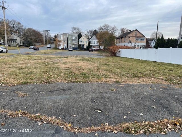 880 2nd Avenue, Troy, NY, photo 2