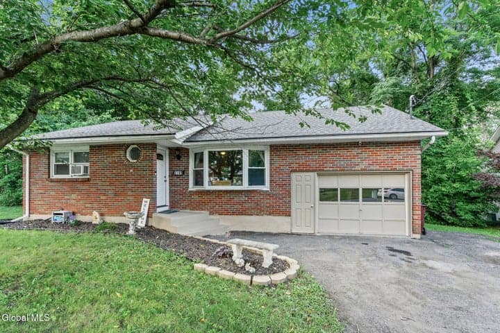 2749 Maida Lane, Rotterdam, NY