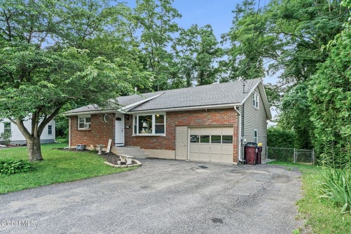 2749 Maida Lane, Rotterdam, NY, photo 3