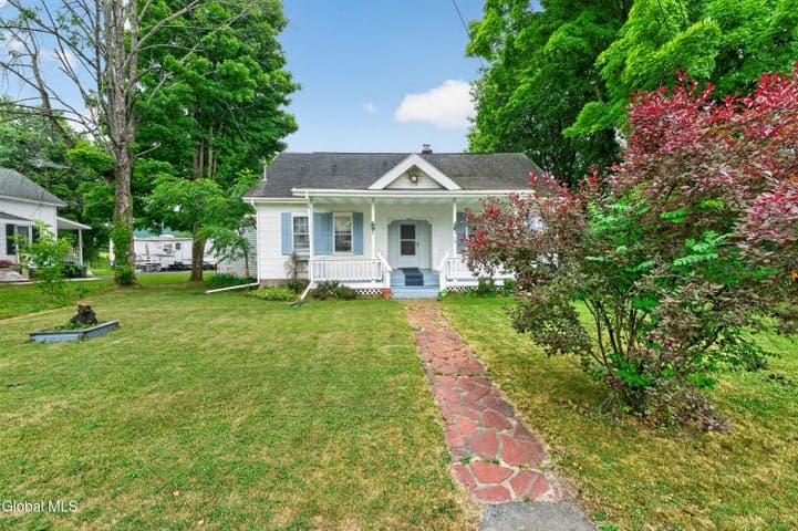 32 Sheridan Street, Argyle, NY, photo 2