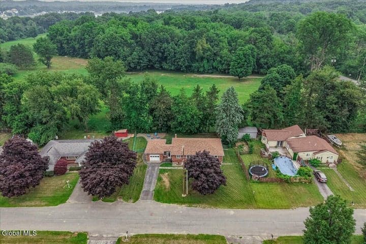 5 Hewitt Street, Schaghticoke, NY, photo 4