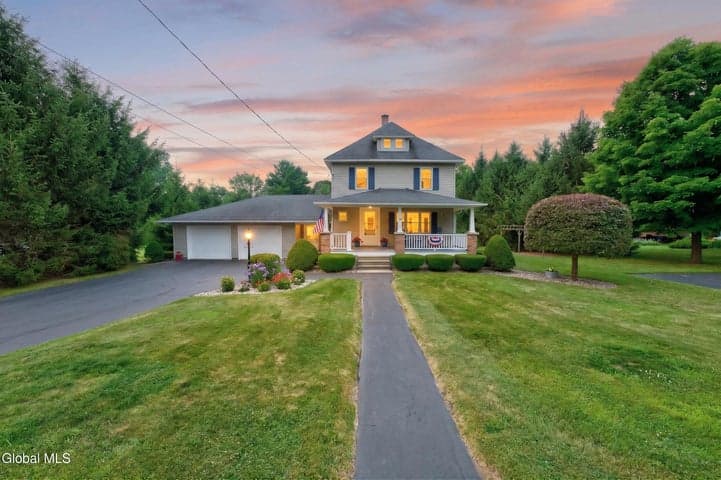 92 Kingsbury Road, Glenville, NY
