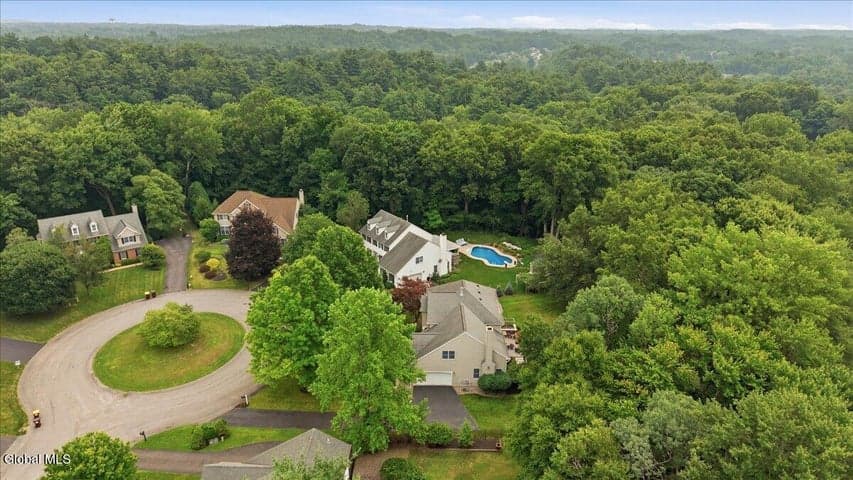 628 Vanderlyn Lane, Slingerlands, NY, photo 5