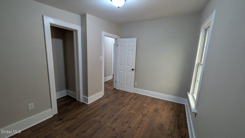 77 Grove Street, Amsterdam, NY, photo 3