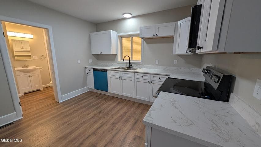 77 Grove Street, Amsterdam, NY, photo 4