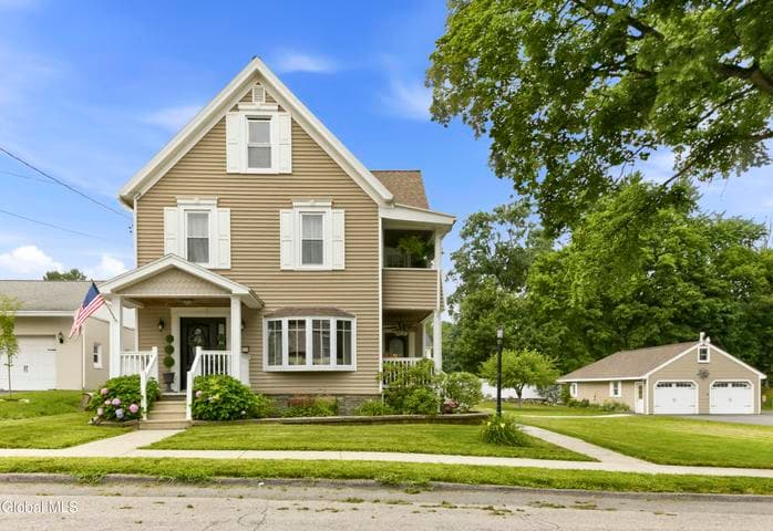 35 Halcyon Street, Scotia, NY, photo 1