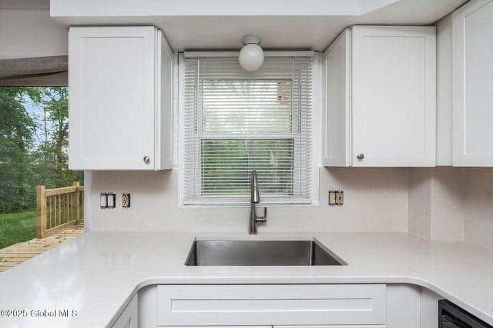 98 Mount Hope Drive, Albany, NY, photo 5