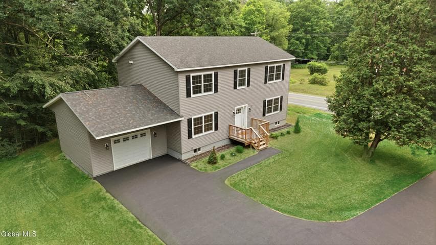 4870 Route 50, Northumberland, NY