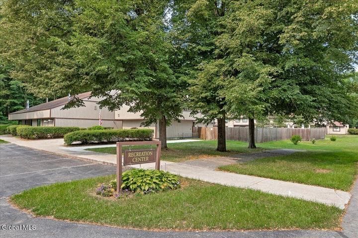 113 Knollwood Terrace, Albany, NY, photo 2