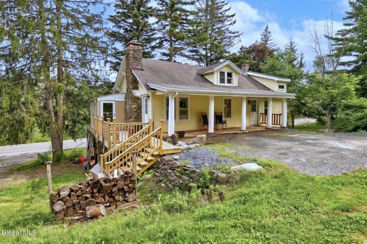 12 Simon Road, Grafton, NY, photo 2
