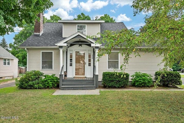 178 Speigletown Road, Troy, NY