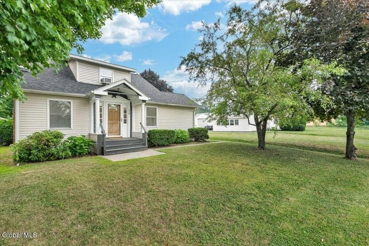 178 Speigletown Road, Troy, NY, photo 2