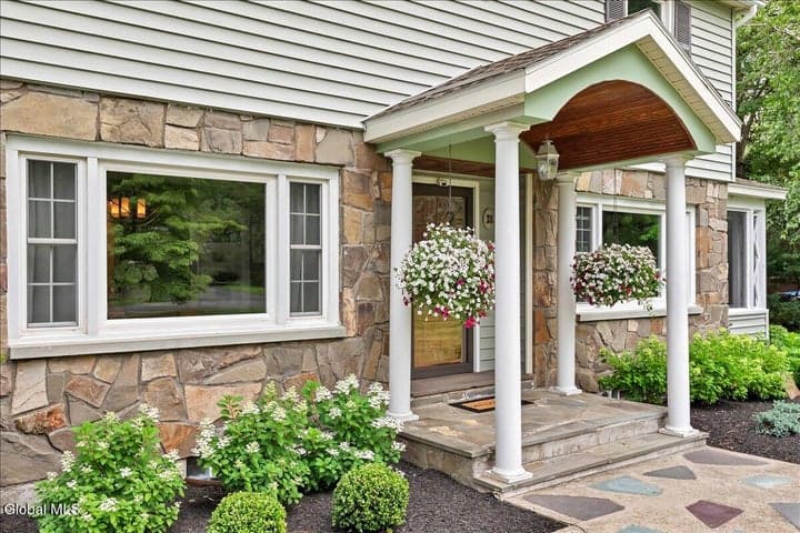 28 Loudon Parkway, Loudonville, NY, photo 5