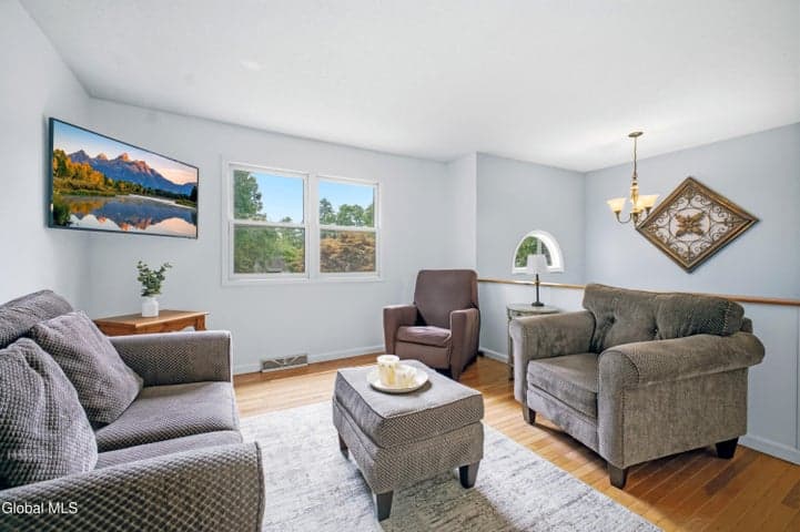 7 Brandell Lane, Greenfield, NY, photo 3