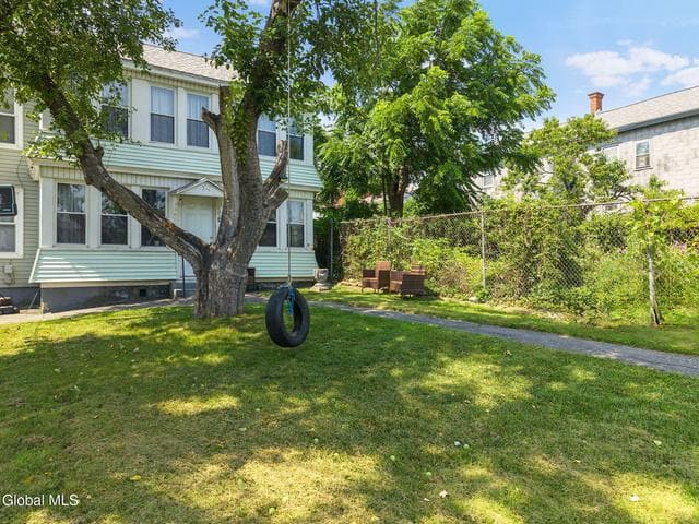 43 Jay Street, Amsterdam, NY, photo 4