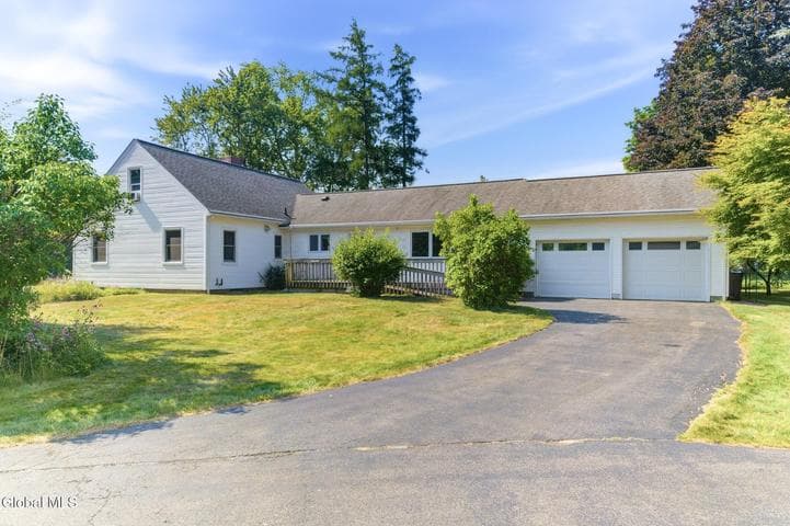 52 Willow Street, Guilderland, NY, photo 3