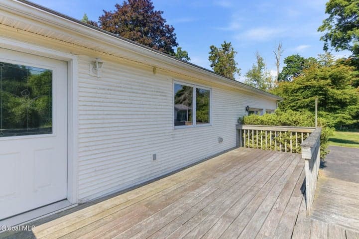 52 Willow Street, Guilderland, NY, photo 5