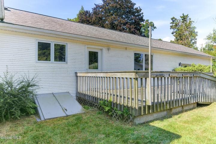 52 Willow Street, Guilderland, NY, photo 4
