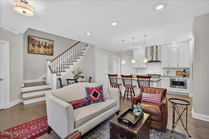 37 White Street #Unit B, Saratoga Springs, NY, photo 3