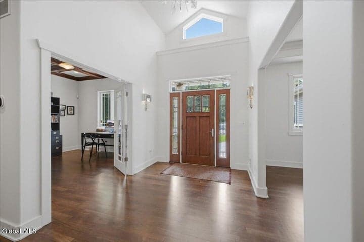 109 Trask Lane, Saratoga, NY, photo 4