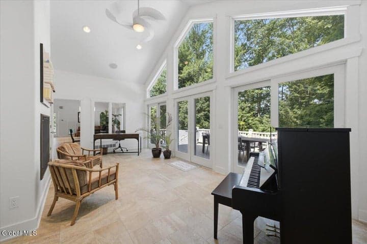 109 Trask Lane, Saratoga, NY, photo 5