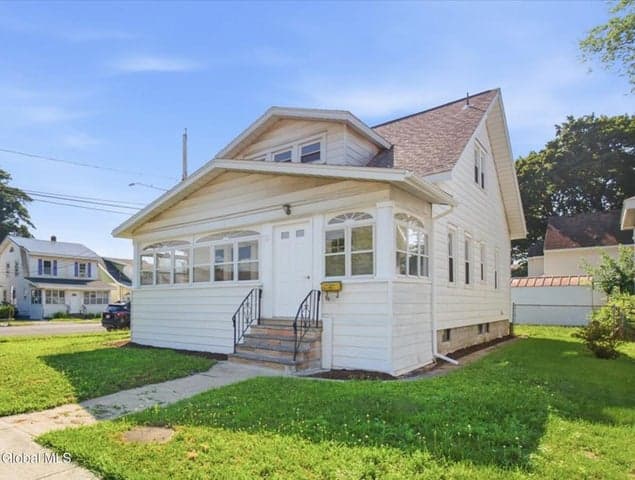 16 Roosevelt Street, Albany, NY