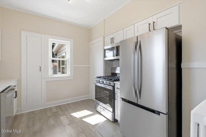 16 Roosevelt Street, Albany, NY, photo 4
