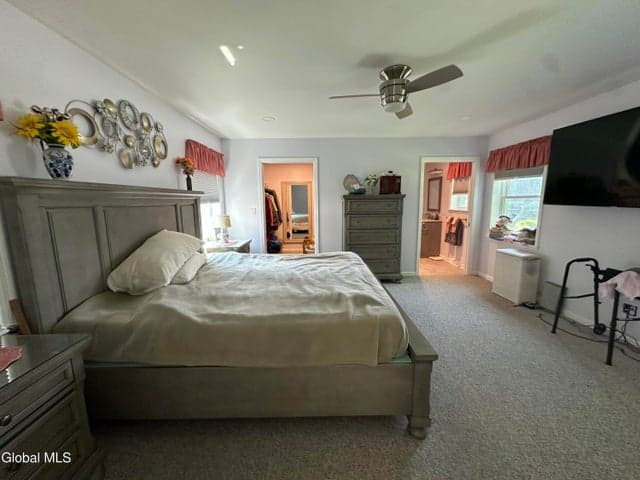 15 Oakland Avenue, Amsterdam, NY, photo 4