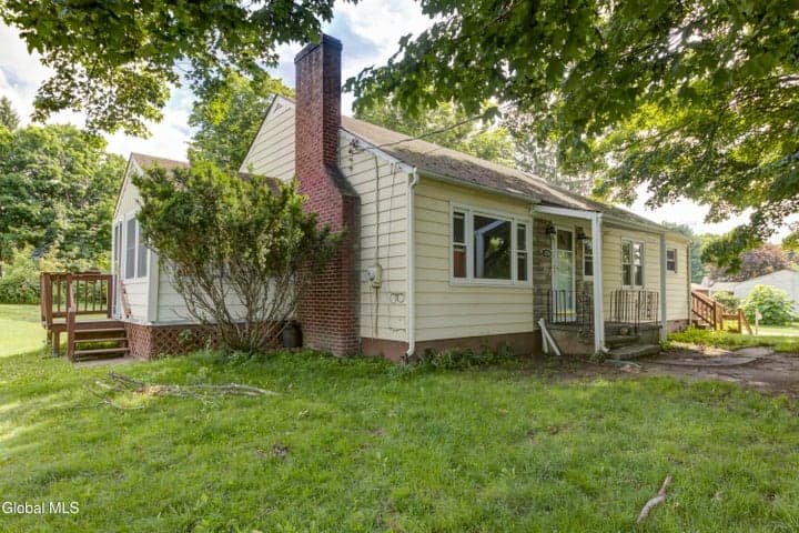 1254 Spring Avenue, Wynantskill, NY, photo 3