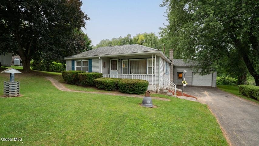 457 Sharptown Road, Stuyvesant, NY