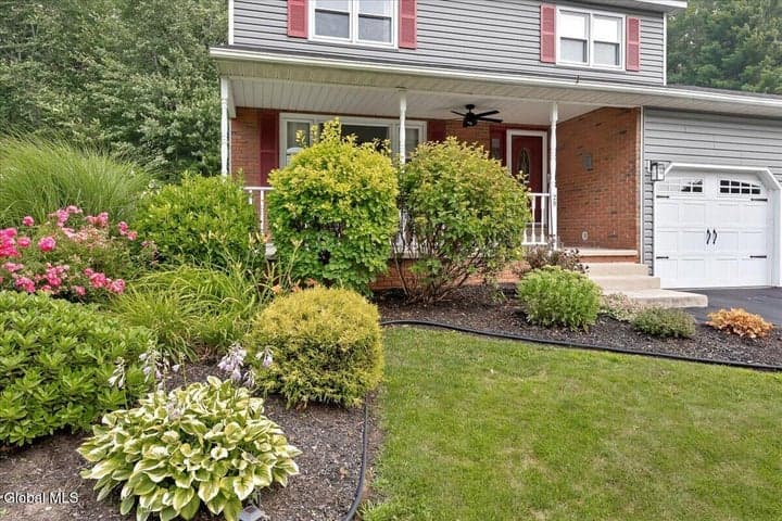 25 Concord Drive, Colonie, NY, photo 3