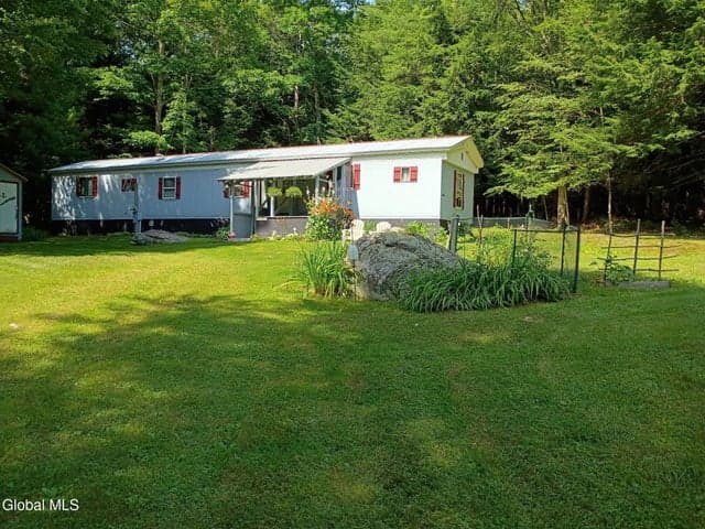 1110 NY-43, Stephentown, NY, photo 2