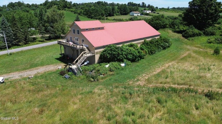 410 H Gray Road, Palatine, NY