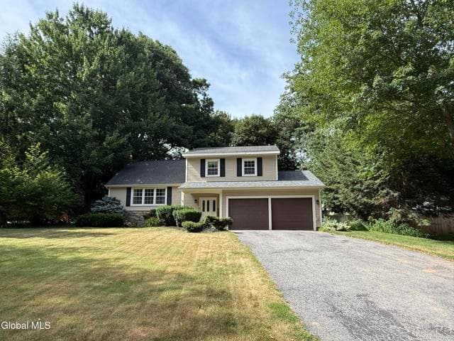 9 Joseph Lane, Wilton, NY, photo 3