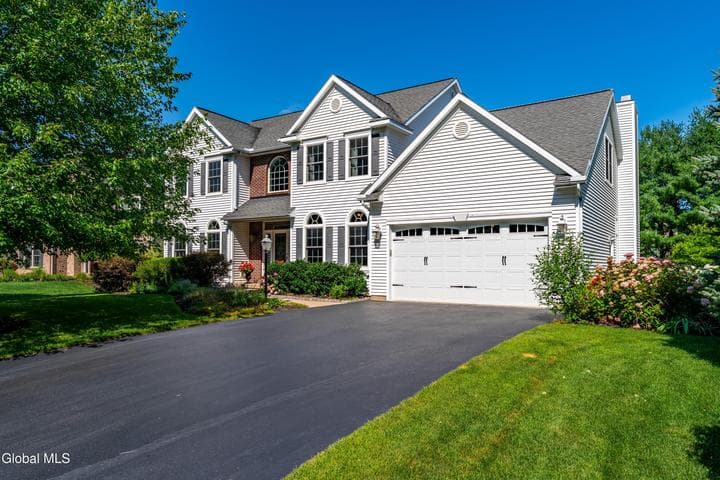 706 Penney Lane, Guilderland, NY, photo 3