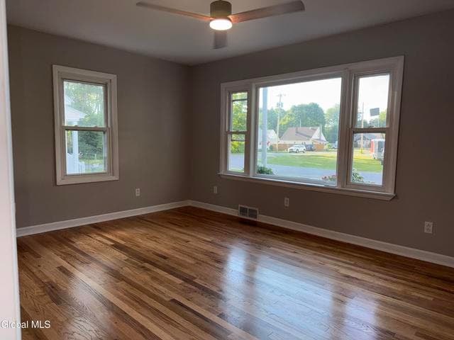 8 Oakland Drive, Johnstown, NY, photo 3