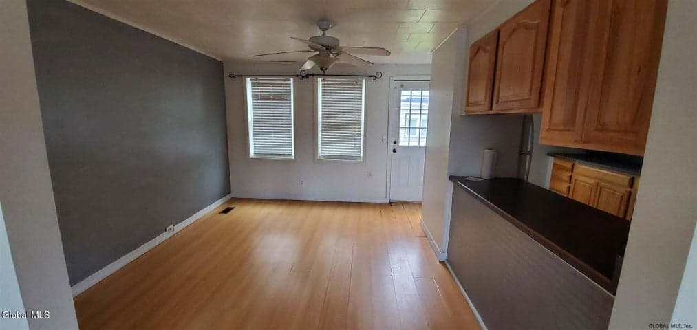 437 1st Avenue, Watervliet, NY, photo 4