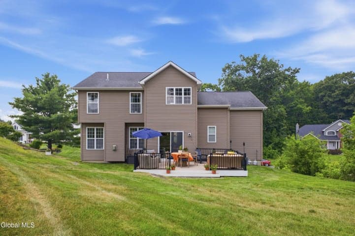 34 Lindsay Drive, Brunswick, NY, photo 5
