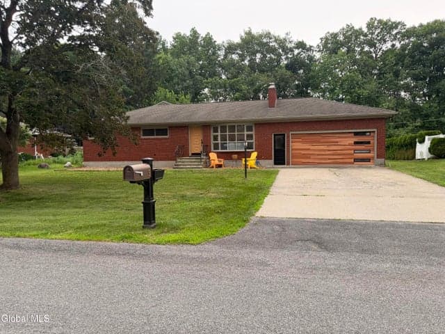 5 Linda Drive, Colonie, NY, photo 1