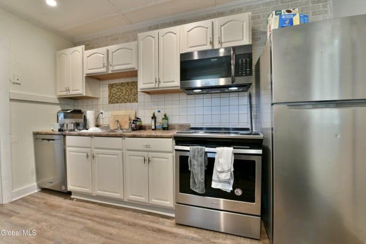 1 Loralee Drive, Colonie, NY, photo 3