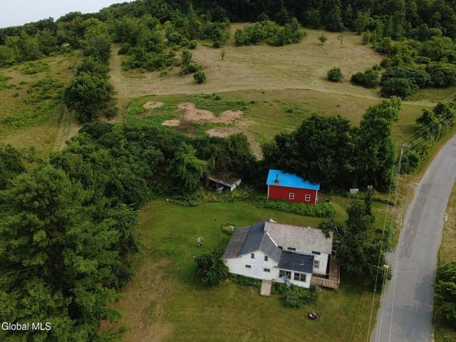 5 Herrington Hill Road, Easton, NY, photo 1