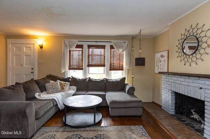 730 Hampton Avenue, Schenectady, NY, photo 2
