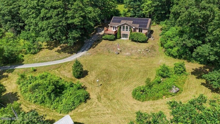268 Fox Hollow Road, Petersburgh, NY