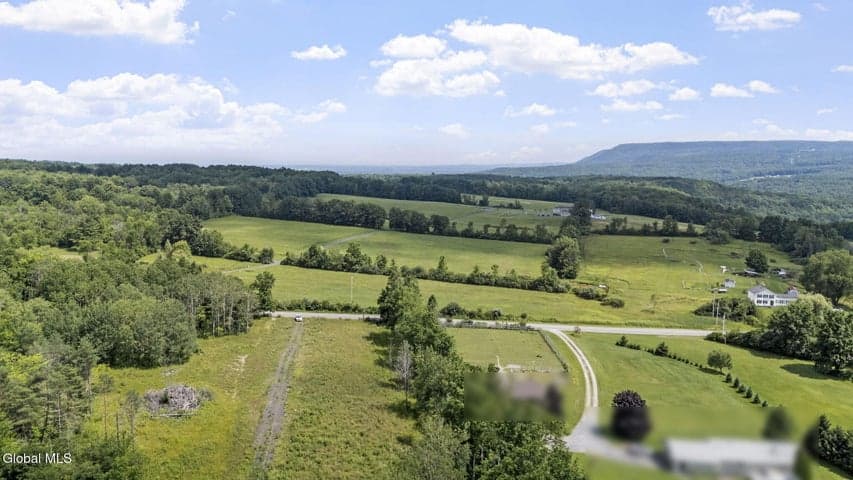 181 Gray Road, Guilderland, NY, photo 2
