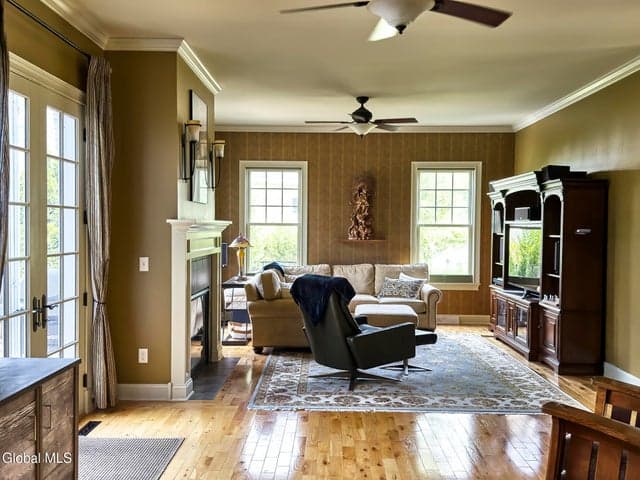 53 Jenna Jo Avenue, Saratoga Springs, NY, photo 3