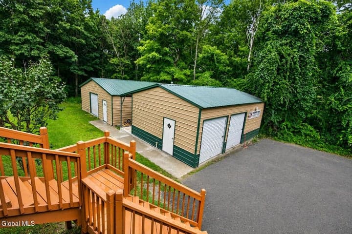 303 N Pole Road, Pittstown, NY, photo 2