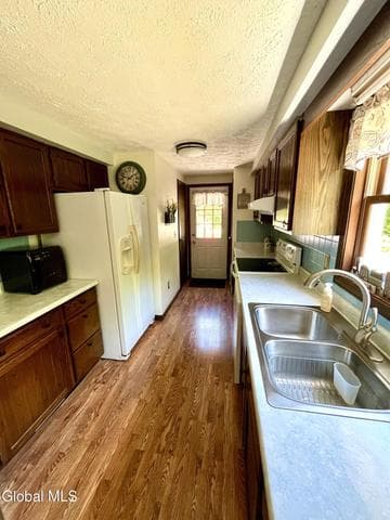 108 Thomas Road, Lake Luzerne, NY, photo 5