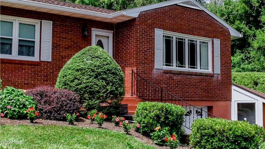 25 White Birch Lane, New Baltimore, NY, photo 2